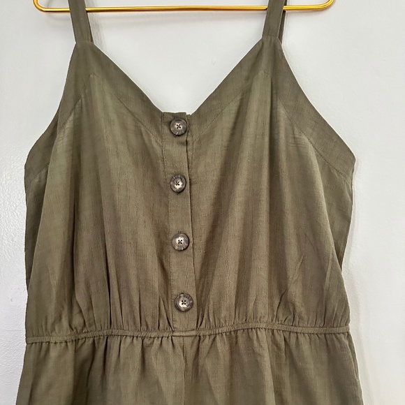 UNIVERSAL TREAD PLUS SIZE CROPPED ROMPER JUMPSUIT - Picture 4 of 7